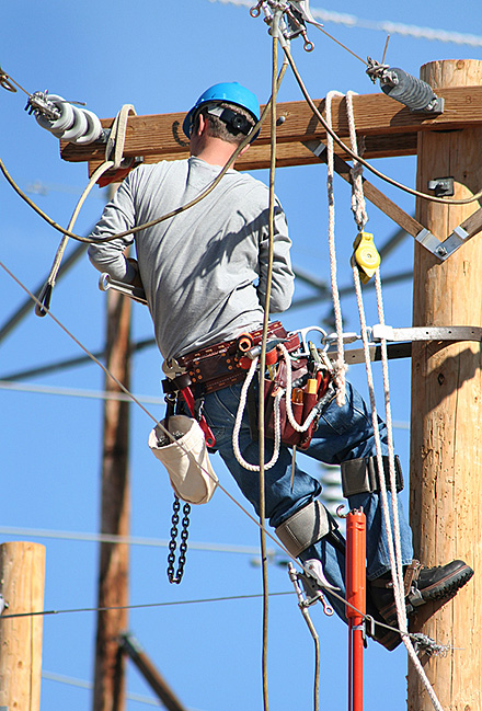 Utility Suppliers High Voltage Tooling Cable Installation Safety Equipment Canadian Utilities Telecommunications Power Generation Utility Contractor Suppliers Ontario Quebec Jubb Utility